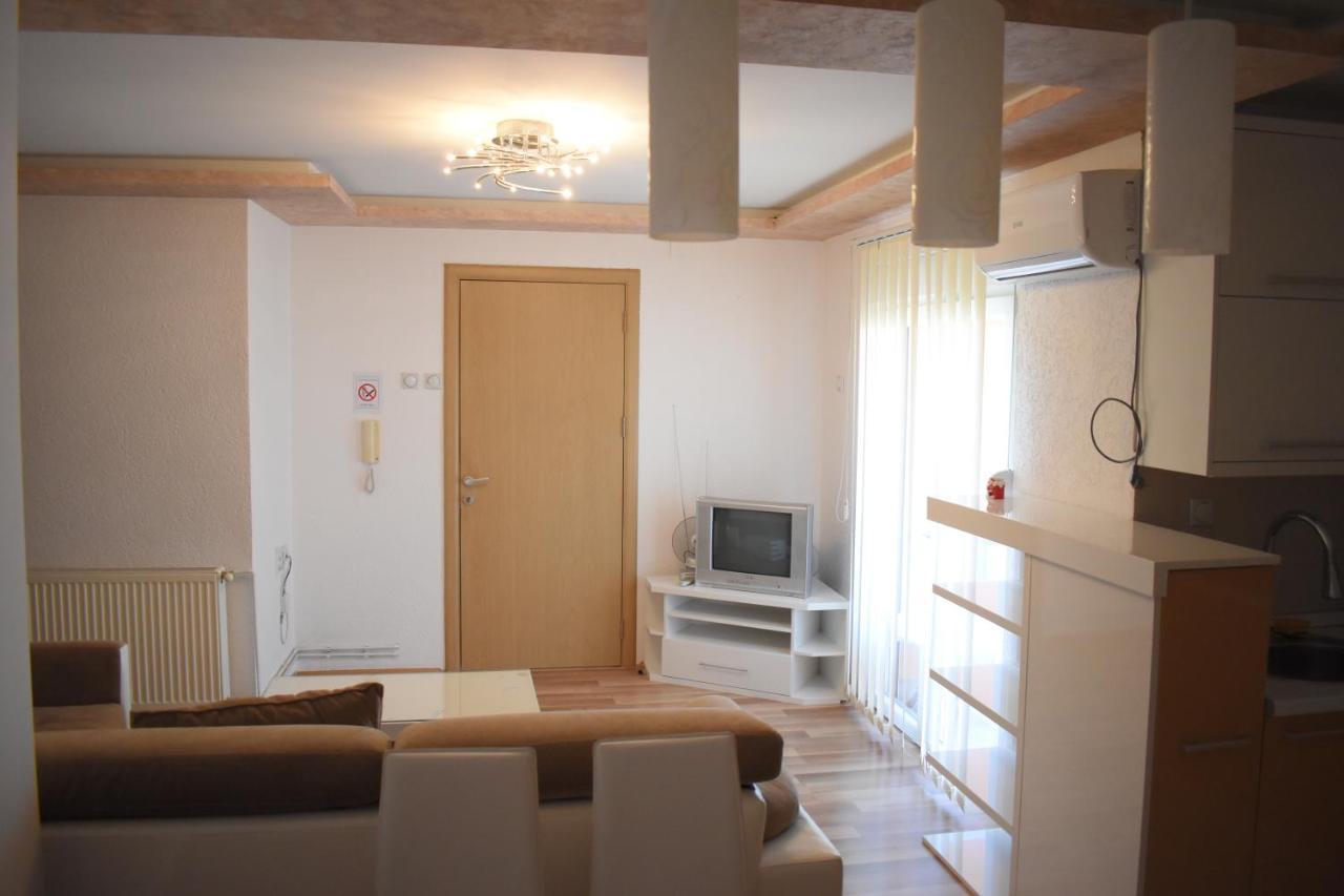 Apartments Holiday Vranje Luaran gambar